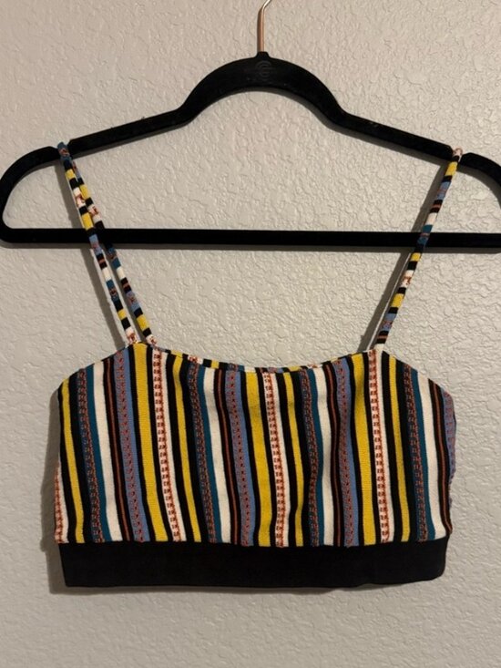 Tops - Multicolor Striped Crop Top.
